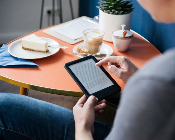Webbproducent och bookproducent